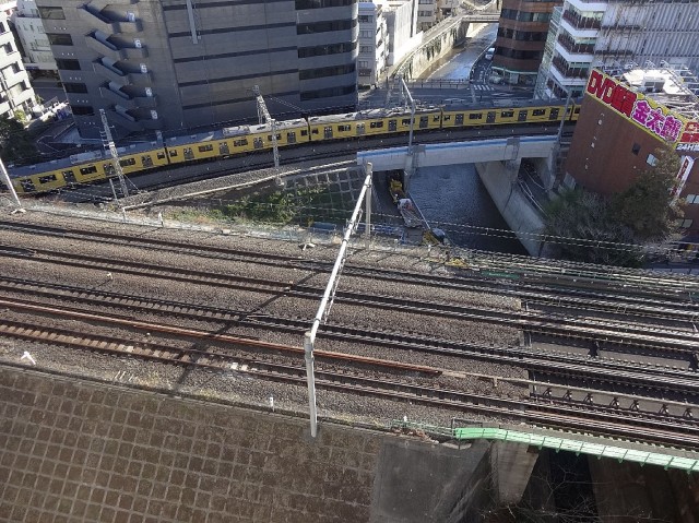 トキワパレス　眼下は線路が走っています