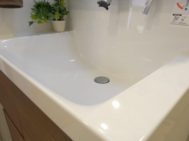 トキワパレス　お手入れ楽なカウンター一体型洗面ボウル