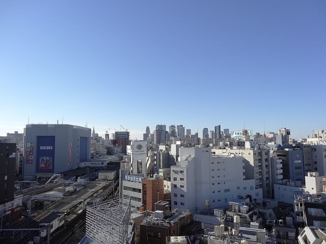 トキワパレス　玄関横からの眺望