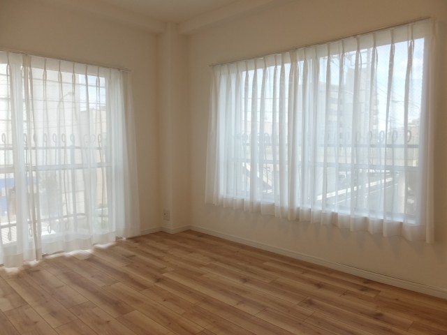 豊栄平町マンション　洋室