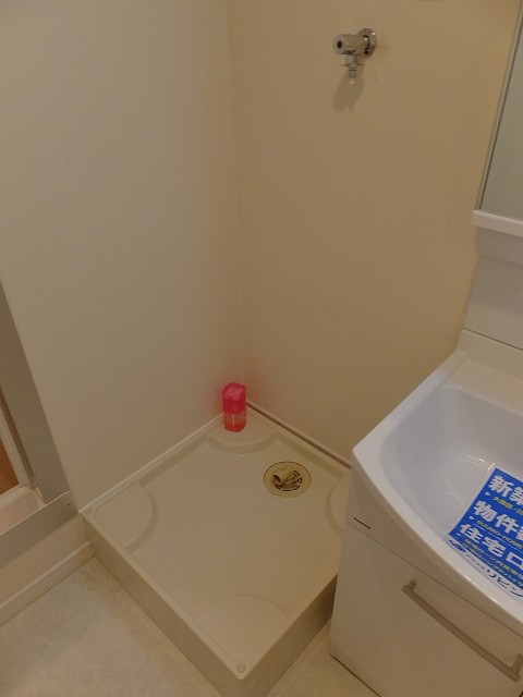 コートハウス東品川　1F洗濯機置場