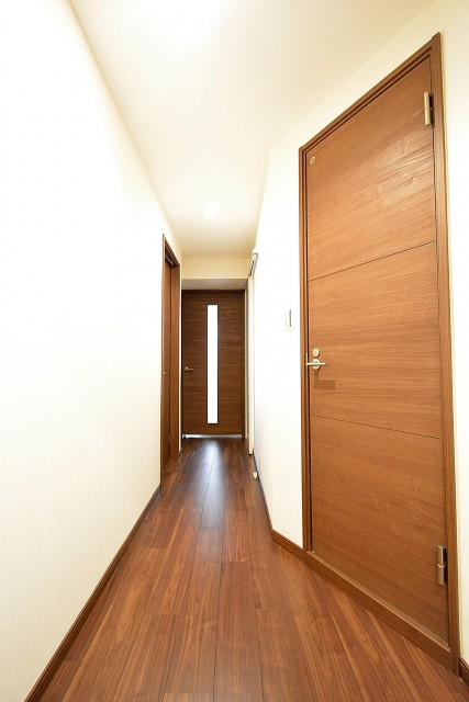 松濤ハウス　廊下