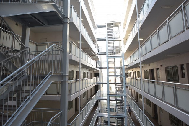 朝日白山マンション　共用廊下