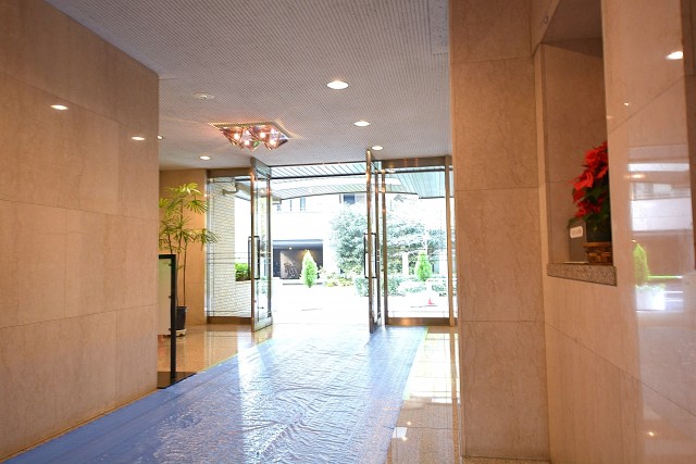 朝日白山マンション　エントランス