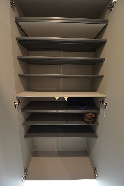 ストークマンション三田　収納量◎のシューズBOX