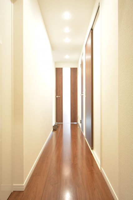 ストークマンション三田　廊下