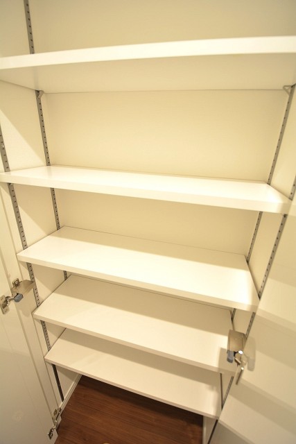 ストークマンション三田　廊下の収納