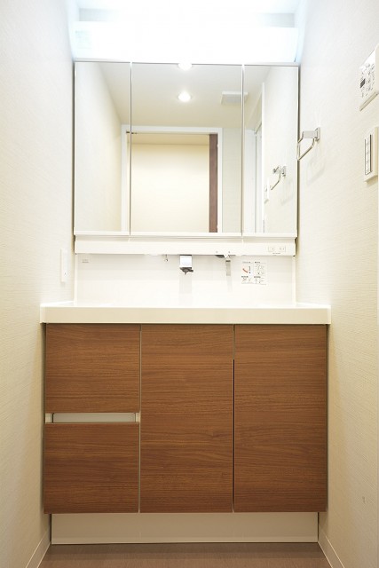 ストークマンション三田　洗面化粧台