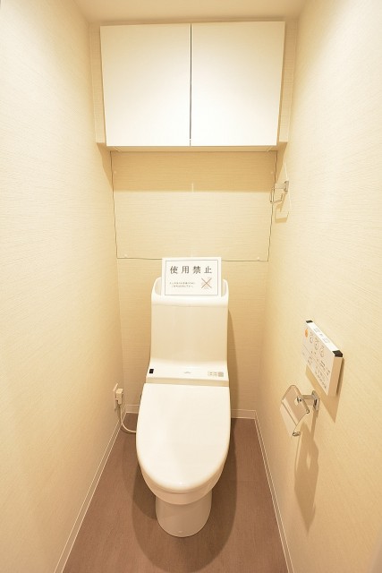 ストークマンション三田　ウォシュレット付きトイレ