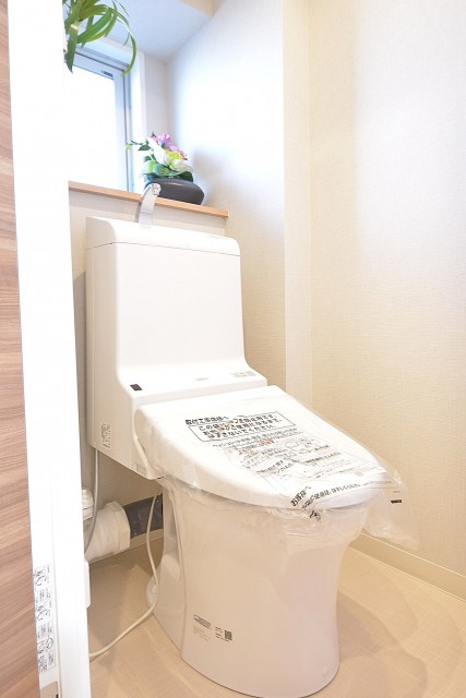 ウォシュレット付きトイレ