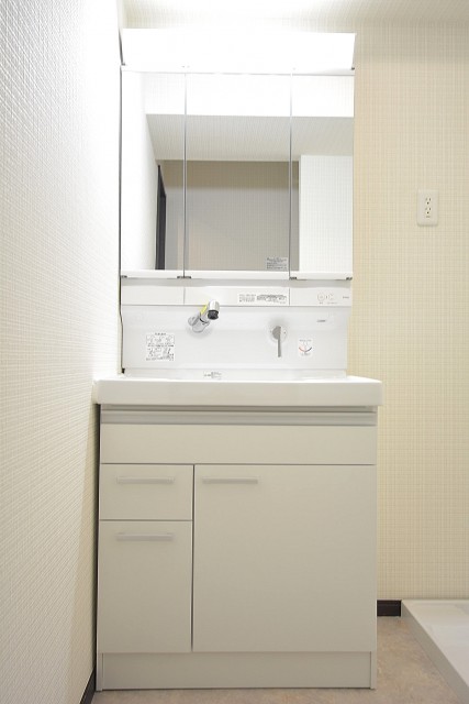 クレール麹町　洗面化粧台