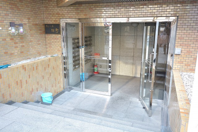 クレール麹町　エントランス