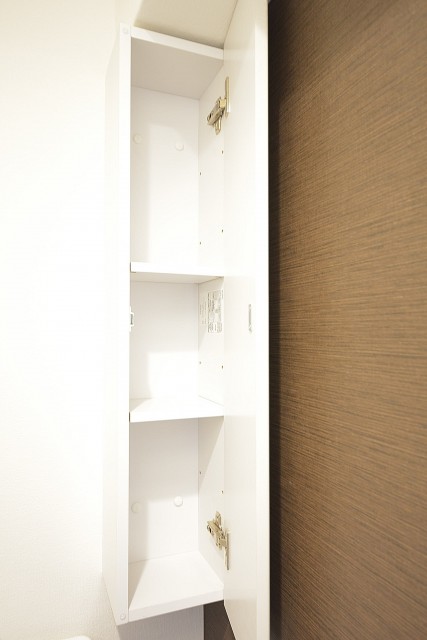 リア・マンシオン晴海　トイレ収納