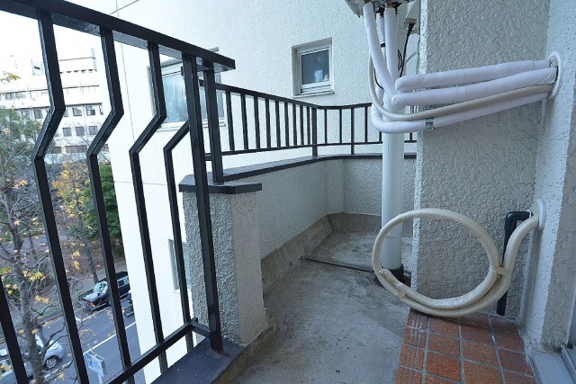 明石町アビタシオン　北向きバルコニー