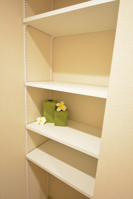 トイレの収納棚