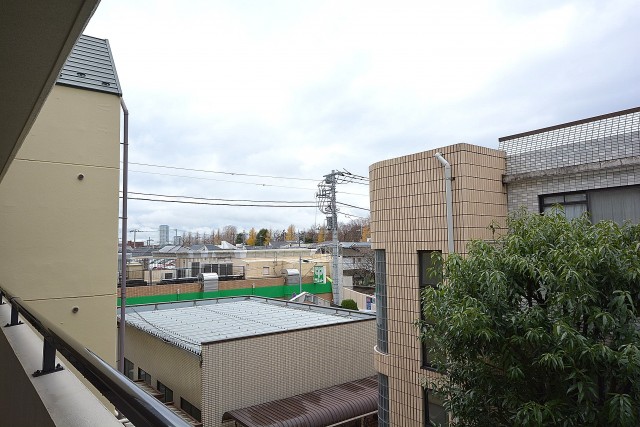 玄関前の共用廊下からの眺望