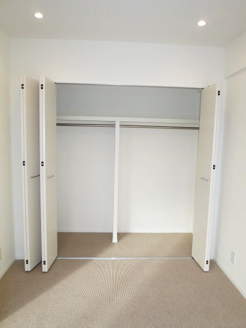 約6.5帖の洋室　収納