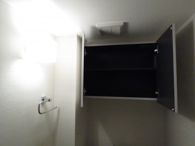 リア・マンシオン晴海　トイレ収納