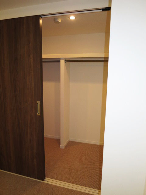 約8.8帖の洋室　ウォークインクローゼット