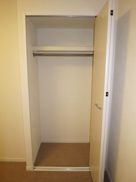 約4.6帖の洋室　クローゼット