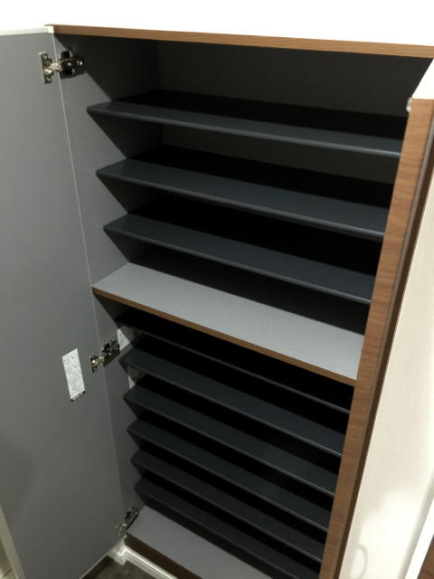 クレベール西新宿フォレストマンション　シューズボックス