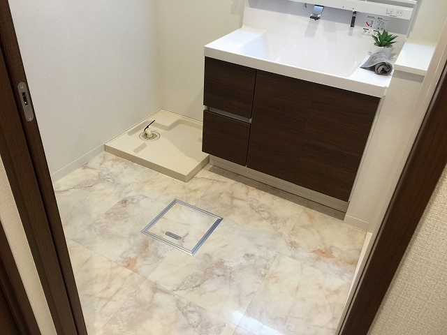 シャンボール柿の木坂　サニタリールーム