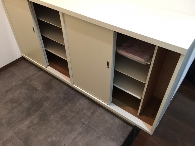 マンションフロイント麻布　シューズボックス