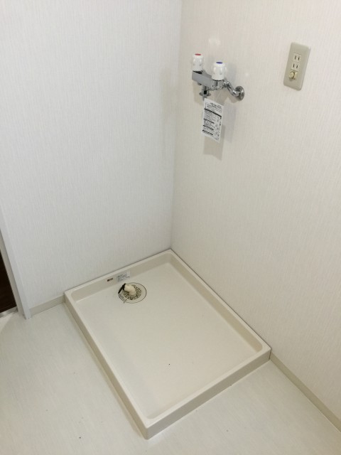 マンションフロイント麻布　洗濯機置場