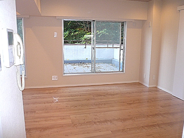 チュリス氷川坂　緑が望めるLDK　312