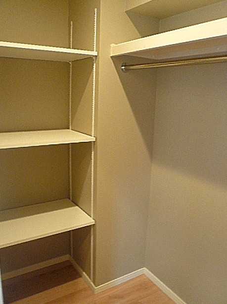 チュリス氷川坂　LDKにあるマルチ収納312