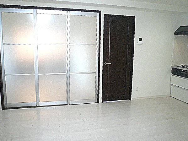 ホワイトなＬＤＫ　10帖