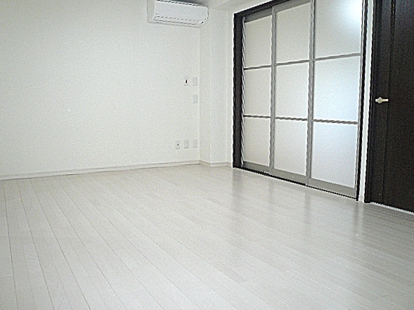 ホワイトなＬＤＫ　10帖