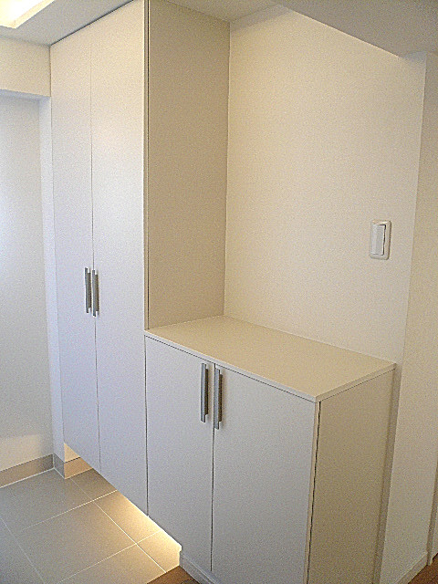 収納充実　玄関収納