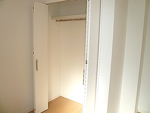 洋室6.6帖　クローゼット