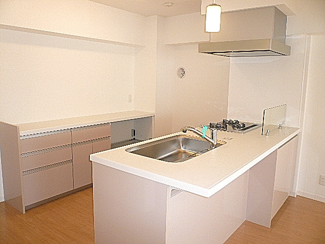 収納・機能充実なキッチン