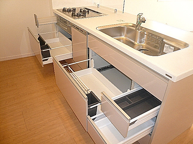 収納・機能充実なキッチン