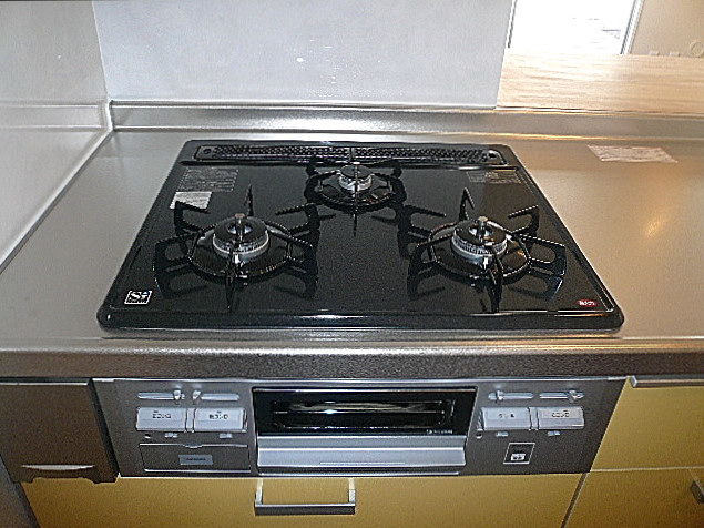 原宿ニュースカイハイツ　3口コンロ