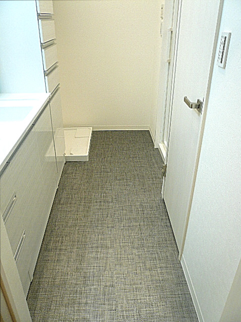 グリーンキャピタル広尾　スタイリッシュなサニタリールーム。