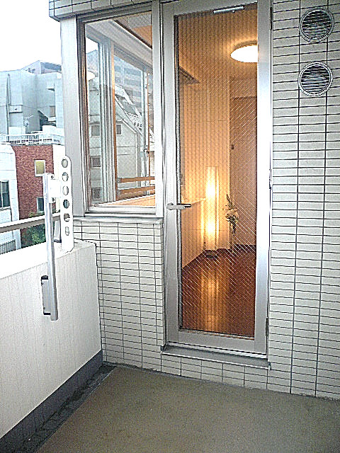 バルコニーです、LDへのドア