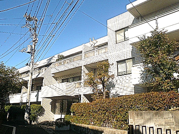 インペリアル学芸大学フラット　外観です。