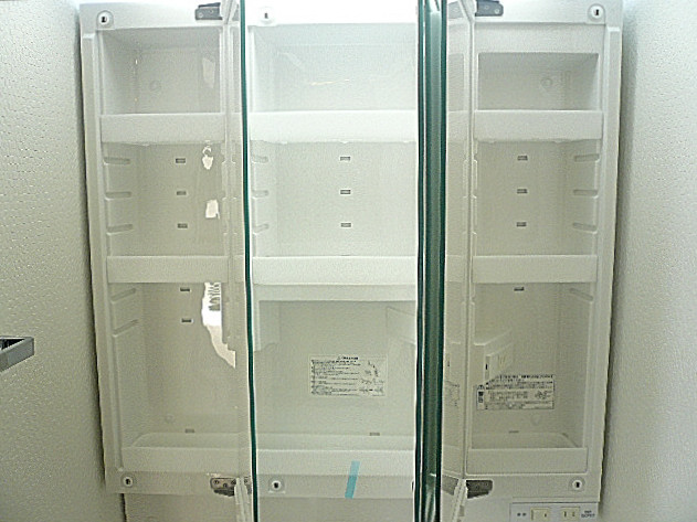 洗面化粧台　収納