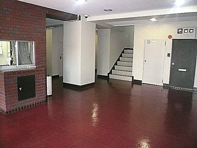 レトロな雰囲気、エントランス内です。