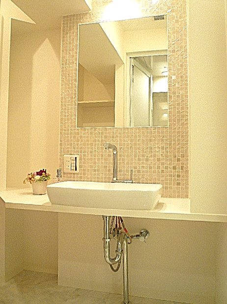 ホテルのような洗面化粧台。