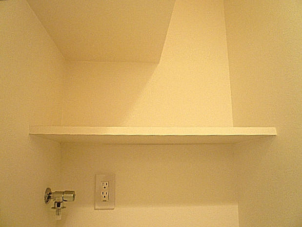 洗濯機置き場　収納棚