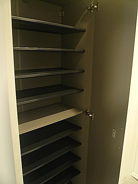 トールサイズの玄関収納。