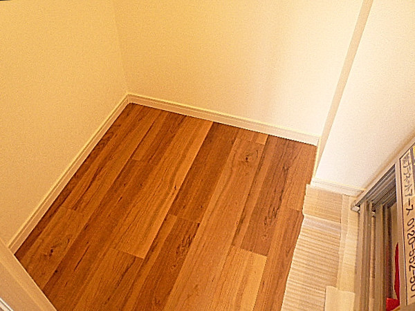 たっぷり収納　ウォークインクローゼット。