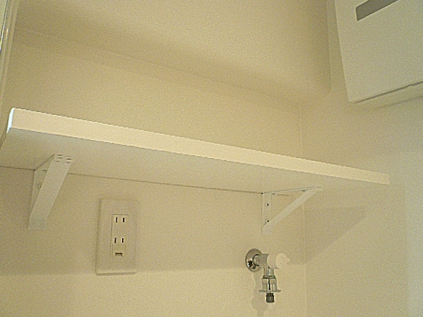 洗濯機置き場　棚。