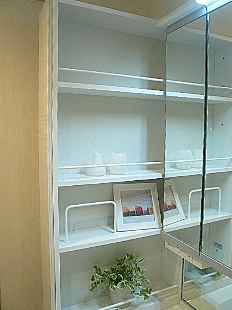 リネン庫もありスッキリ。