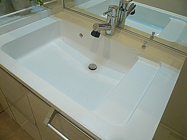 スタイリッシュな洗面ボウル☆