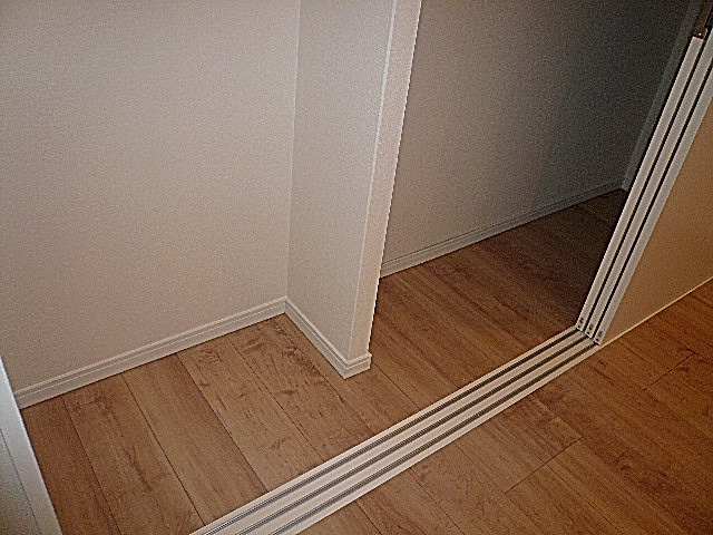 マンションフロイント麻布　1Ｒのお部屋　クローゼットです。